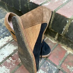Pilcro and the Letterpress Oxford Wedges Booties Brown Black Suede sz 8.5W